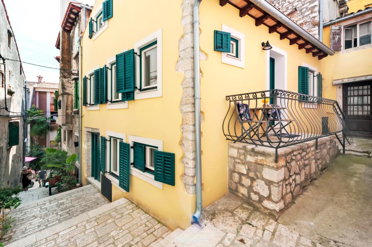 Yellow House Rovigno Esterno foto